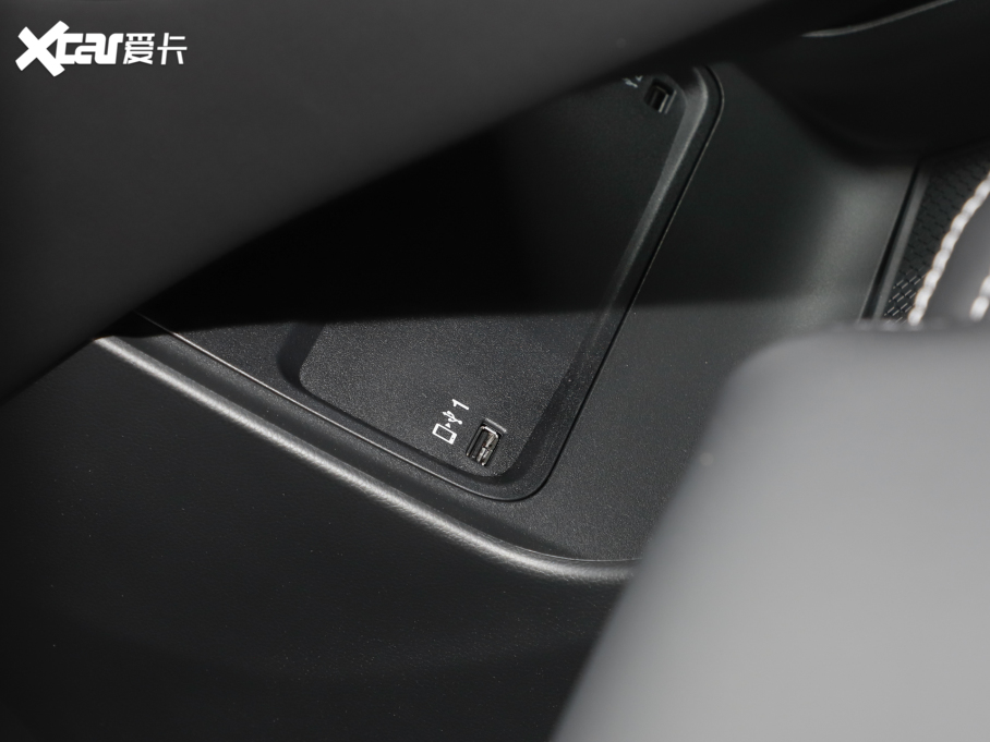 2025GS8 Iϵ 2.0TGDI A 5