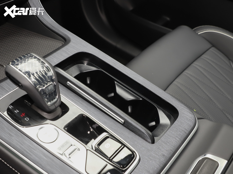 2025GS8 I(lng)ϵ 2.0TGDI (q)A 5