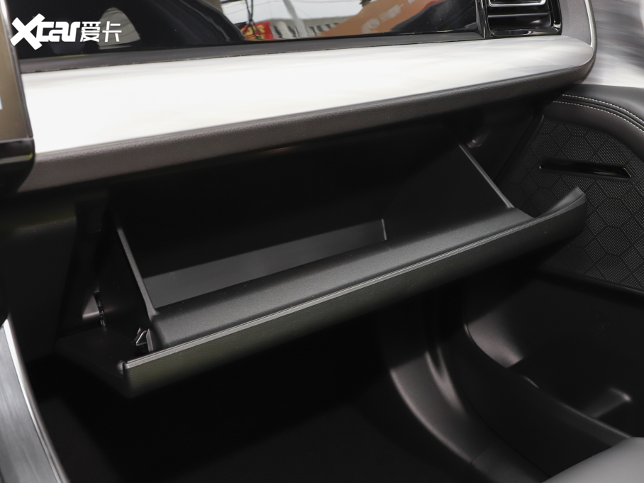 2025GS8 Iϵ 2.0TGDI A 5