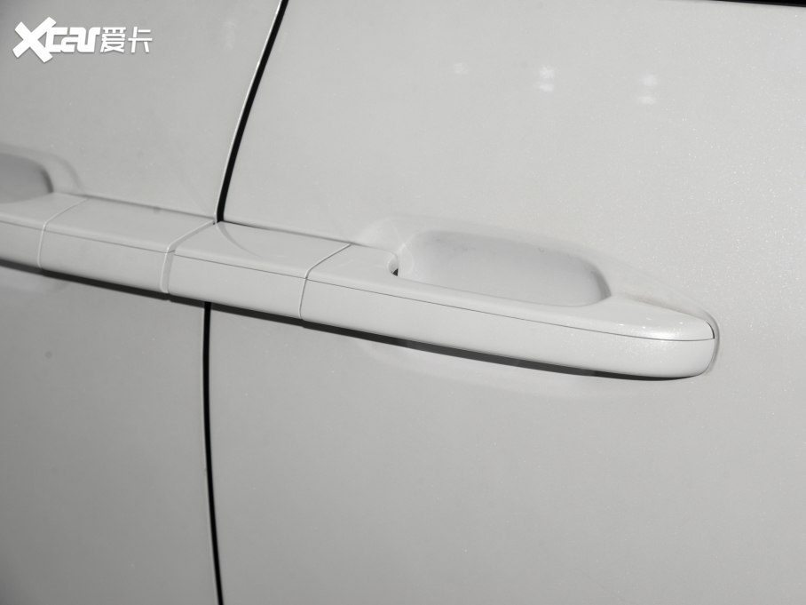 2024�����E8 �sҫϵ�� 2.0L �sҫ��