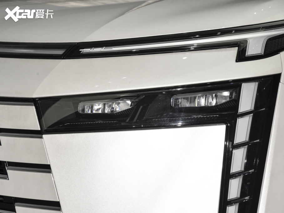 2024�����E8 �sҫϵ�� 2.0L �sҫ��