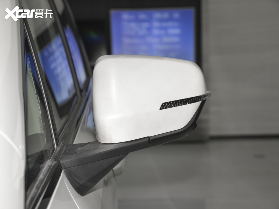 2024�����E8 �sҫϵ�� 2.0L �sҫ��