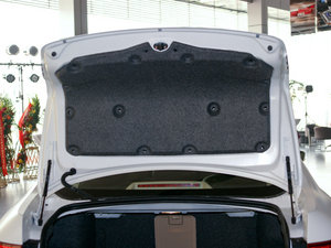 2011款2.0L 自动尊贵版 空间座椅