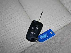 2012款1.8L 手动精英版 车钥匙