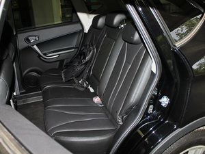 2012款2.0L 手动豪华版 后排座椅
