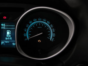 2012款2.0L 自动豪华版 中控区