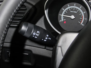 2012款2.0L 自动豪华版 中控区