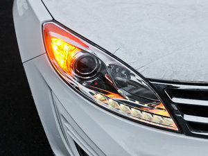 2013款1.8T 自动豪华版 细节外观