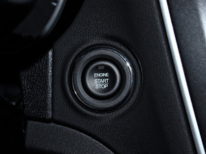 2013款1.8T 自动豪华版 中控区