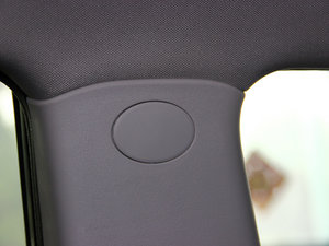2014款2.0L 自动两驱周年增值版 空间座椅