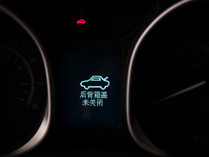 2014款2.0L 自动两驱周年增值版 中控区