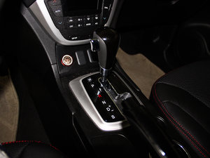 2014款2.0L 自动超享版 中控区