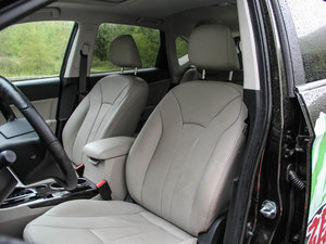 2014款1.8T 自动四驱至尊版 主驾驶座椅