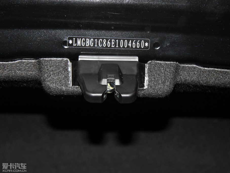 2015�����GA6 1.8T �ԄӺ��A������