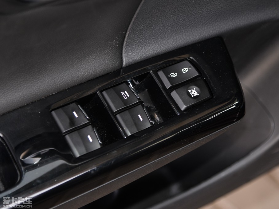 2015GA6 1.8T Ԅ(dng)A(do)