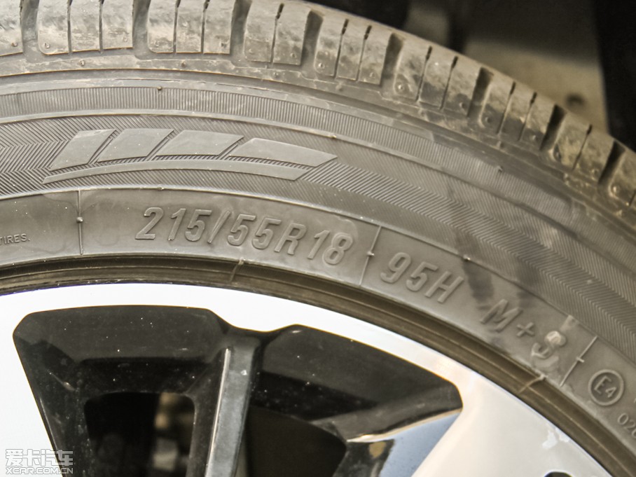 2015GS4 200T G-DCT F