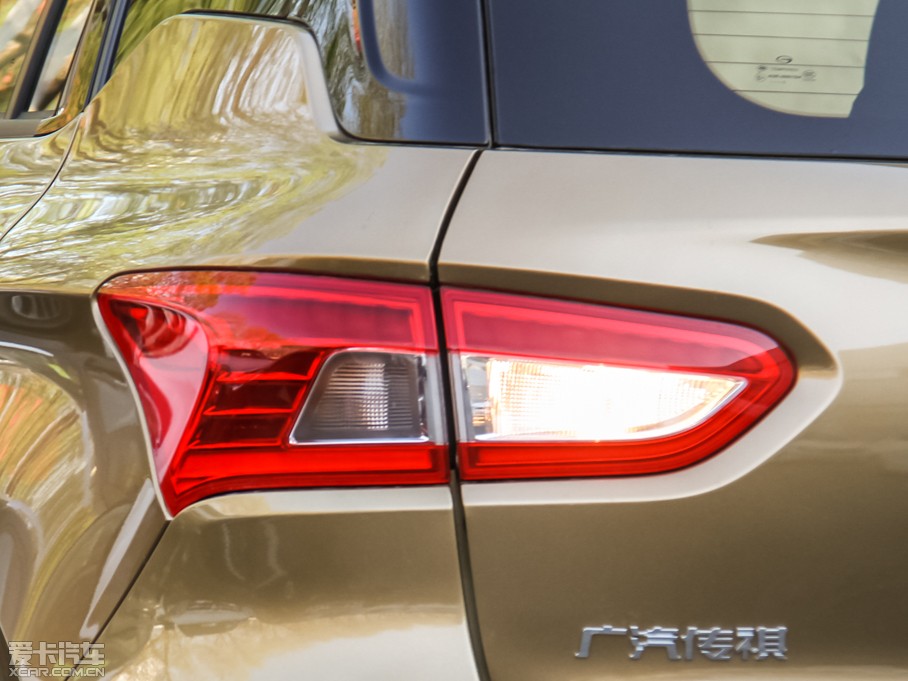 2015GS4 200T G-DCT F