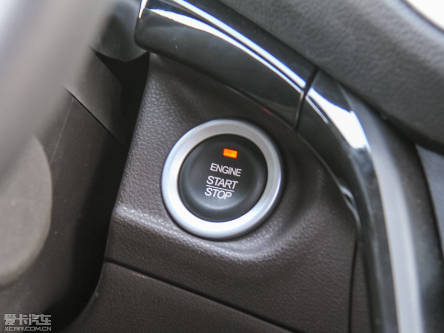 2015GS4 200T G-DCT F