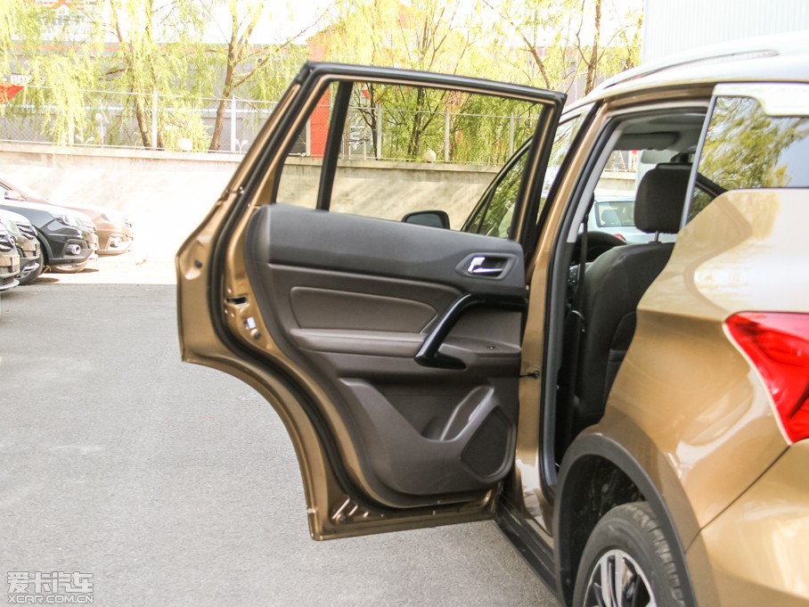 2015GS4 200T G-DCT F