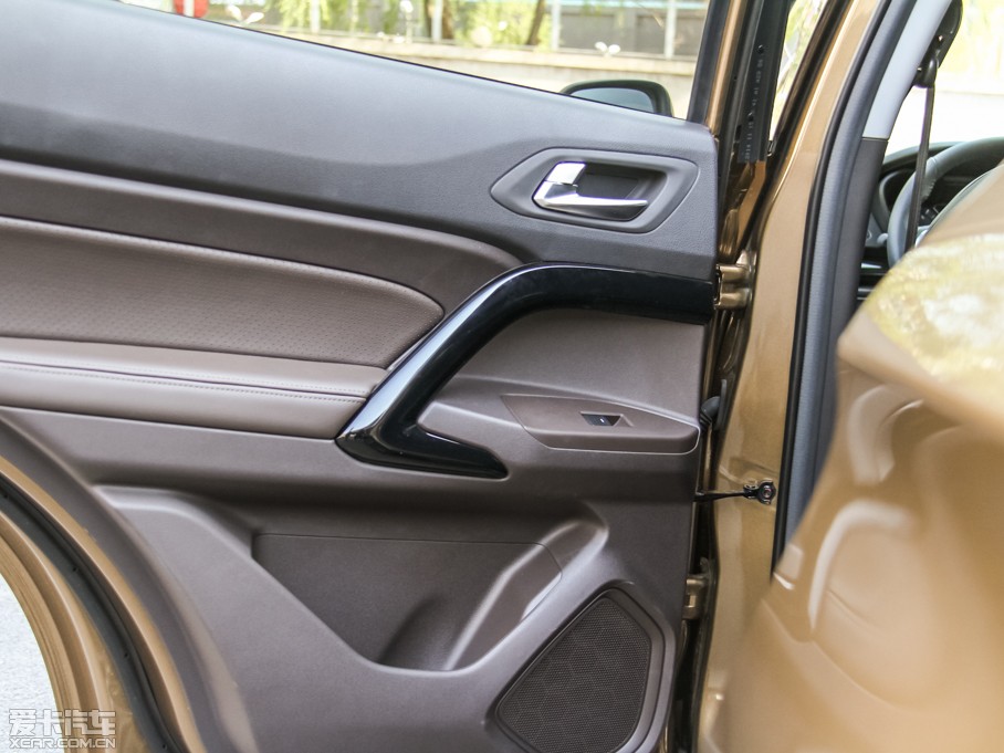 2015GS4 200T G-DCT F