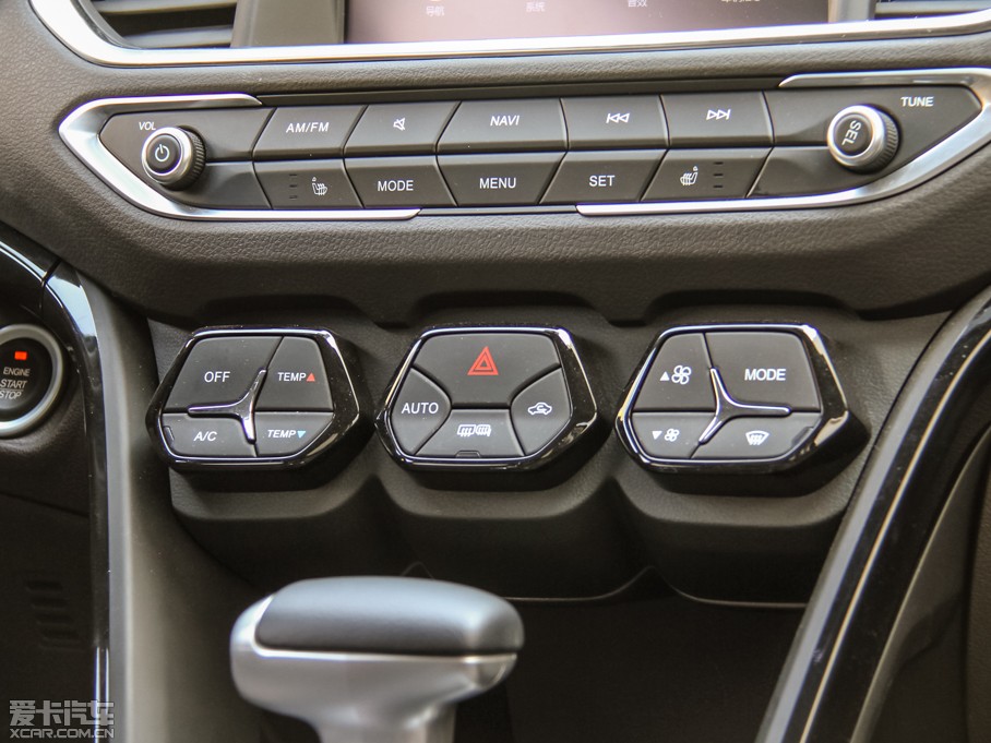 2015GS4 200T G-DCT F