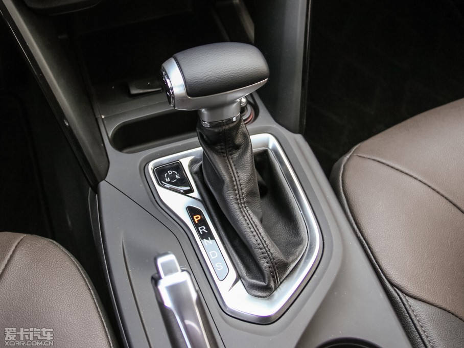 2015GS4 200T G-DCT F