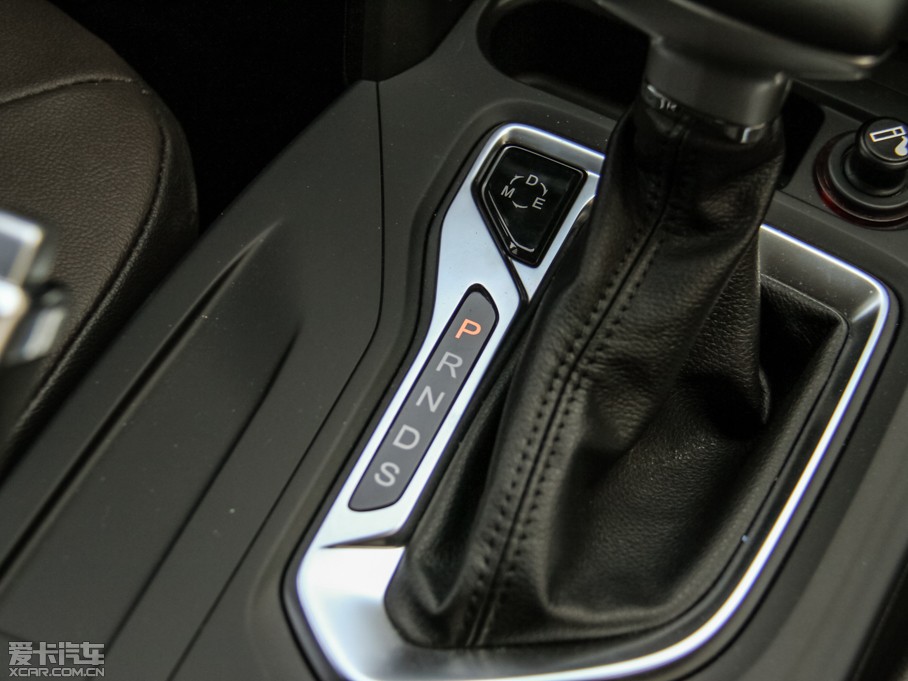 2015GS4 200T G-DCT F