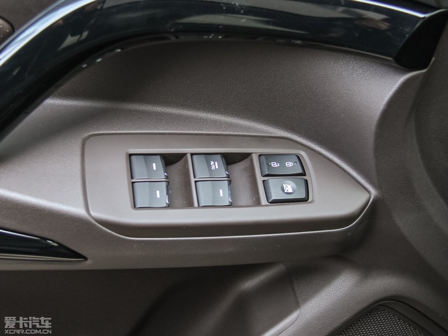 2015GS4 200T G-DCT F