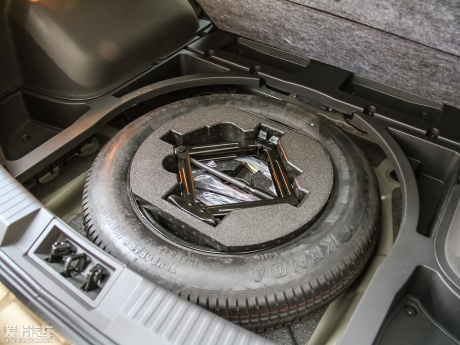 2015GS4 200T G-DCT F