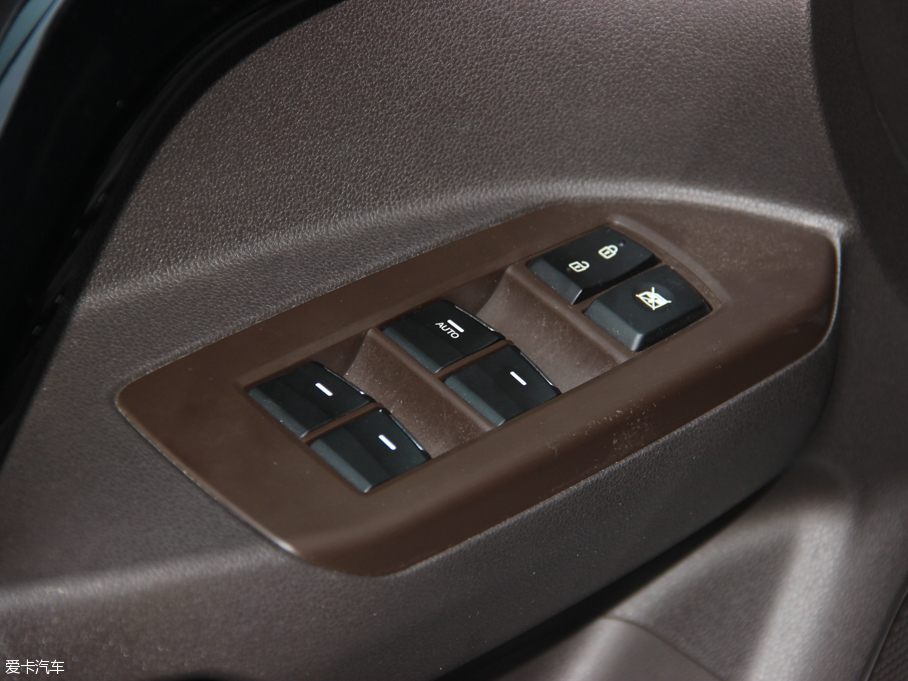 2015GS4 200T G-DCT F