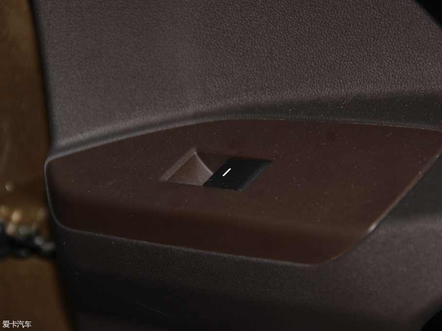 2015GS4 200T G-DCT F