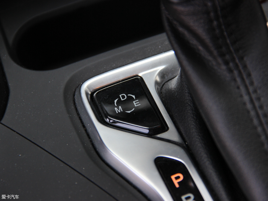 2015GS4 200T G-DCT F