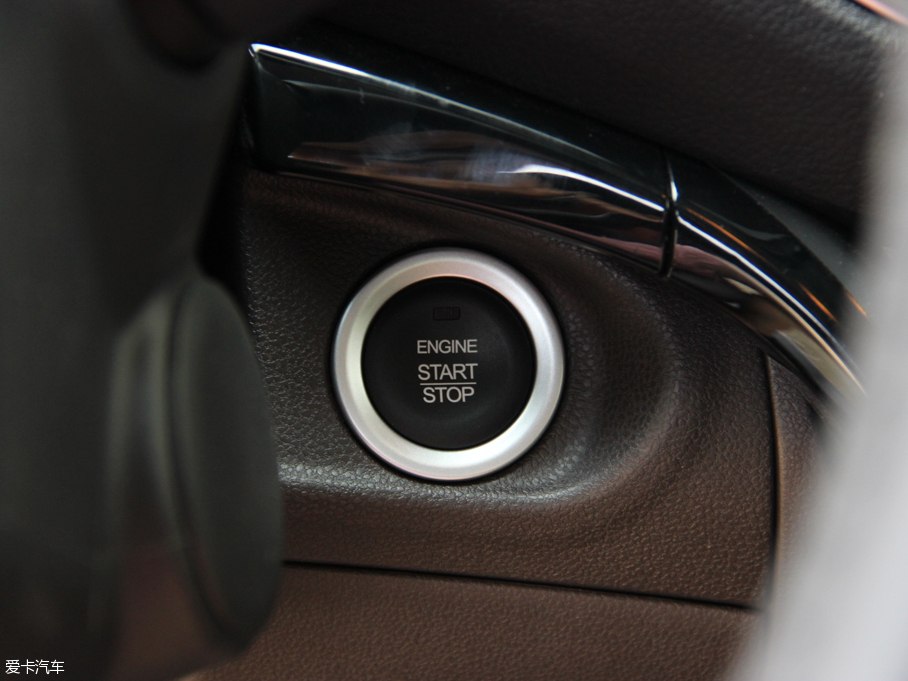 2015GS4 200T G-DCT F