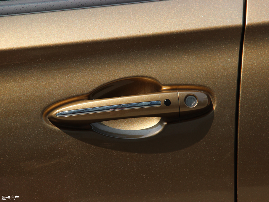 2015GS4 200T G-DCT F