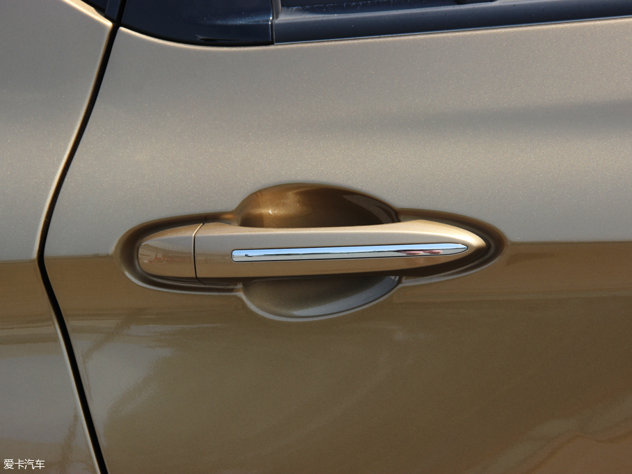 2015GS4 200T G-DCT F