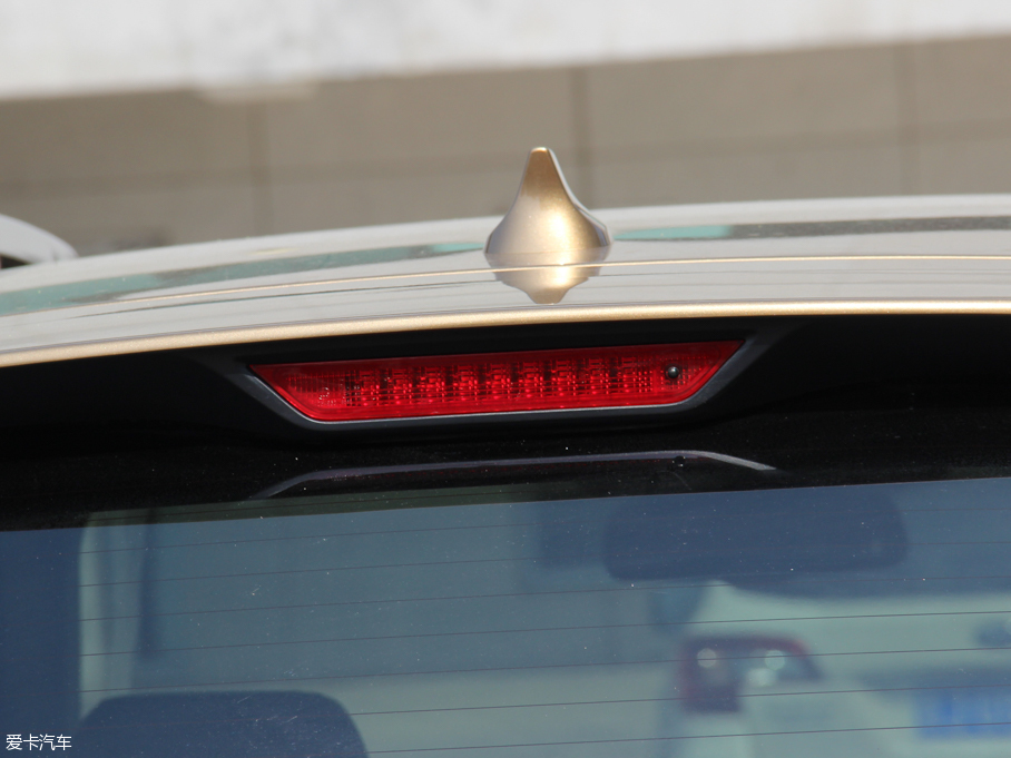 2015GS4 200T G-DCT F