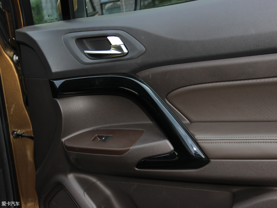 2015GS4 200T G-DCT F