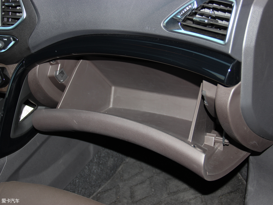 2015GS4 200T G-DCT F