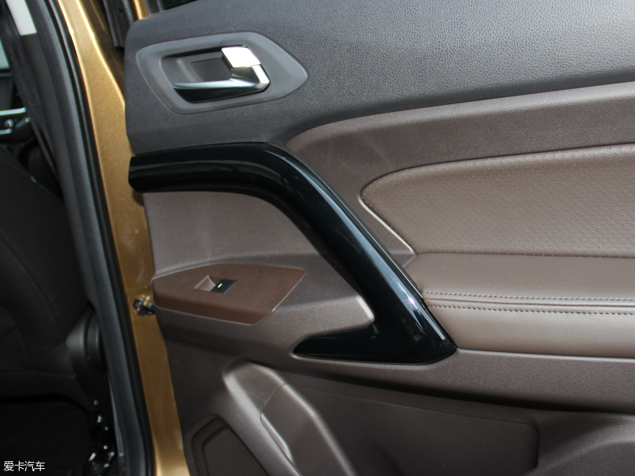 2015GS4 200T G-DCT F