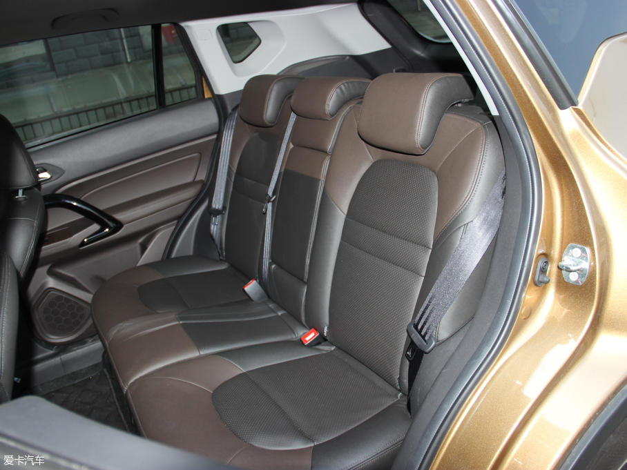 2015GS4 200T G-DCT F