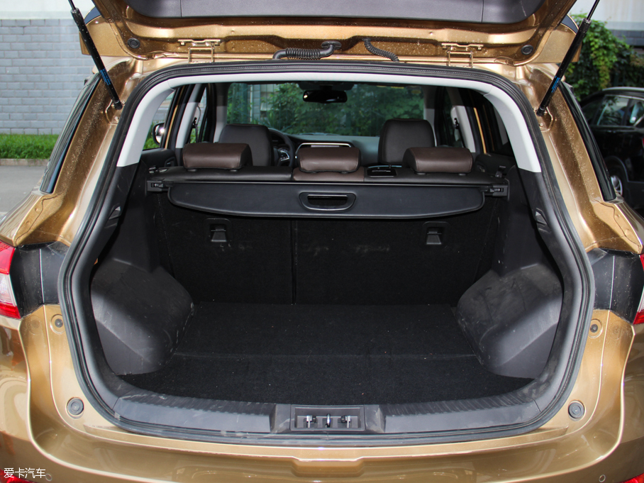 2015GS4 200T G-DCT F