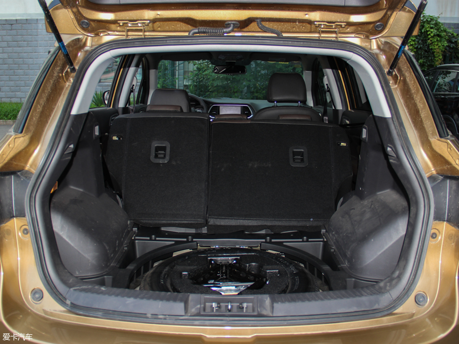 2015GS4 200T G-DCT F