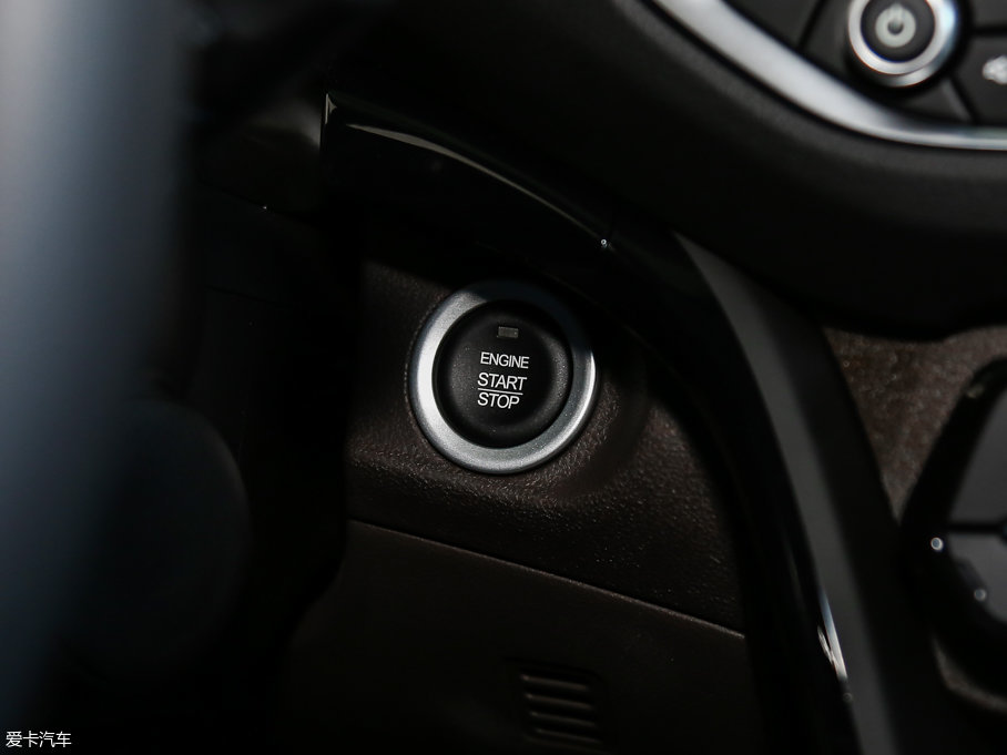 2015GS4 200T G-DCT Ӣ