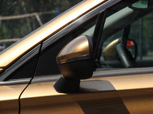 2015200T G-DCT F (x)(ji)^