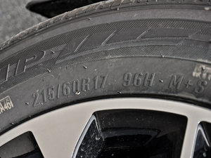 2015款200T 手动精英版 轮胎尺寸