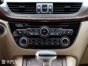 廣汽乘用車2016款傳祺GA8