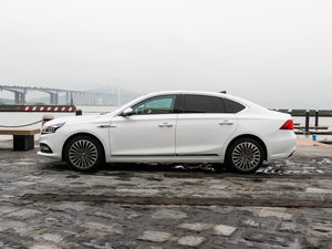 2016款320T 至尊版 正侧（左）