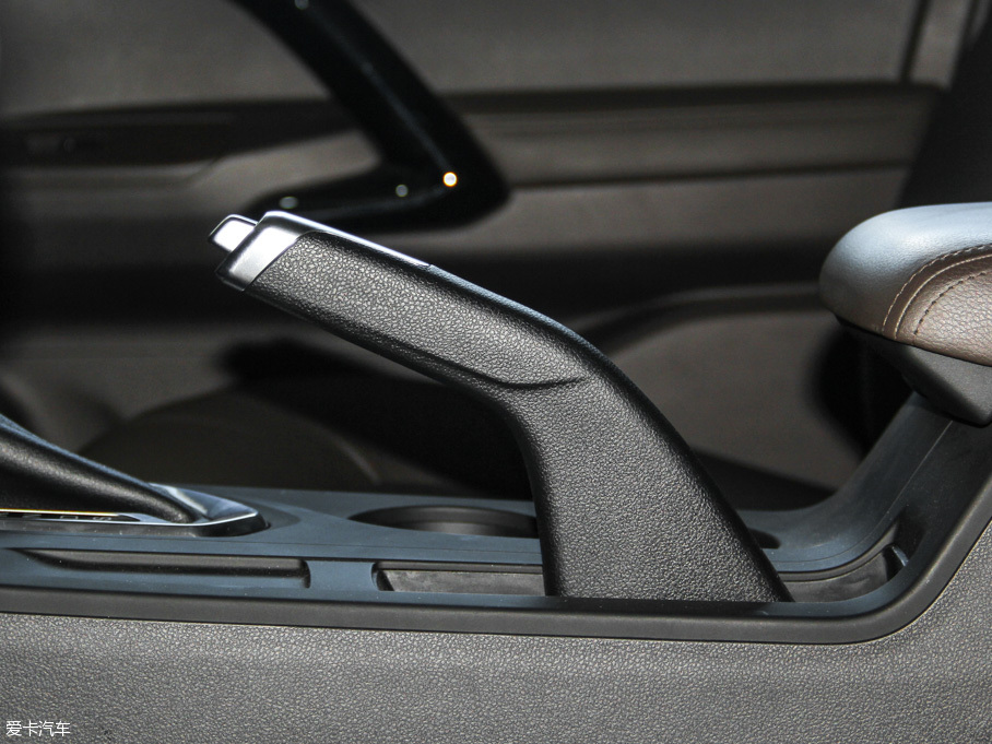 2016GS5 Super 1.8T G-DCTAǻ۰