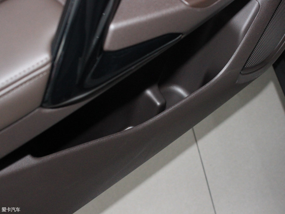 2016�����GS4 235T �ԄӾ�Ӣ��