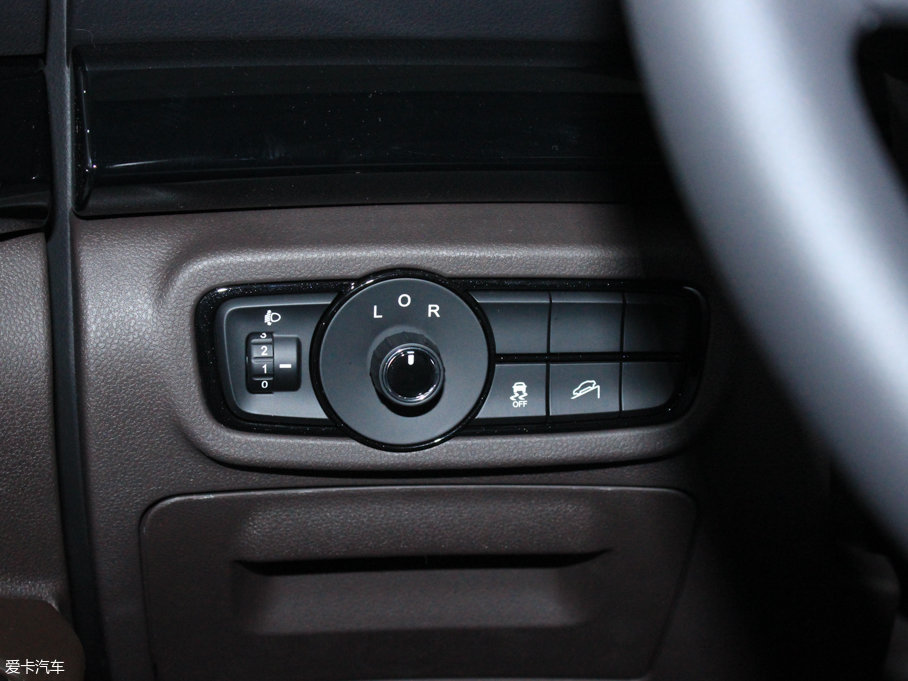 2016GS4 235T Ԅ(dng)Ӣ